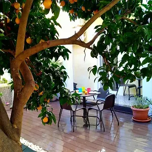  Apartment Sunny Orange Garden In