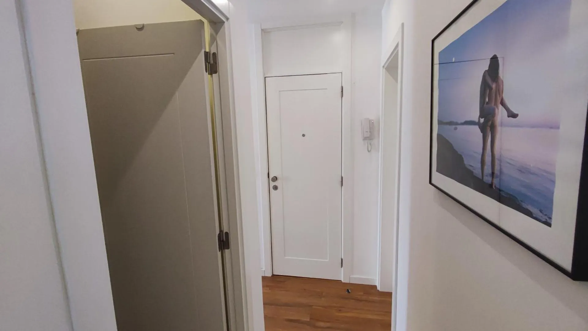 Apartment Lisbon T1 Balcony W River Views, R Cidade Cardiff, Lisbon