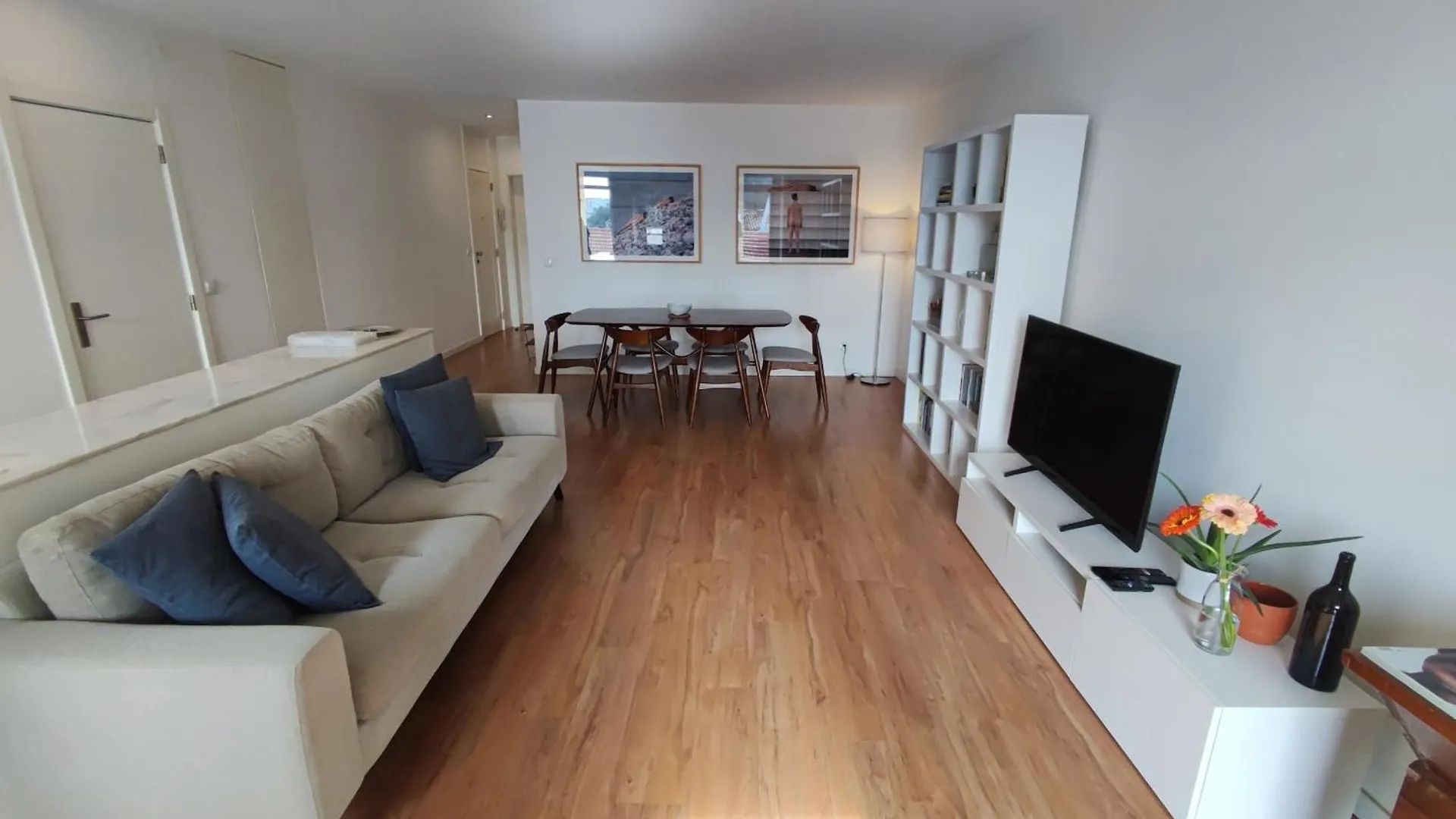Apartment Lisbon T1 Balcony W River Views, R Cidade Cardiff, Lisbon