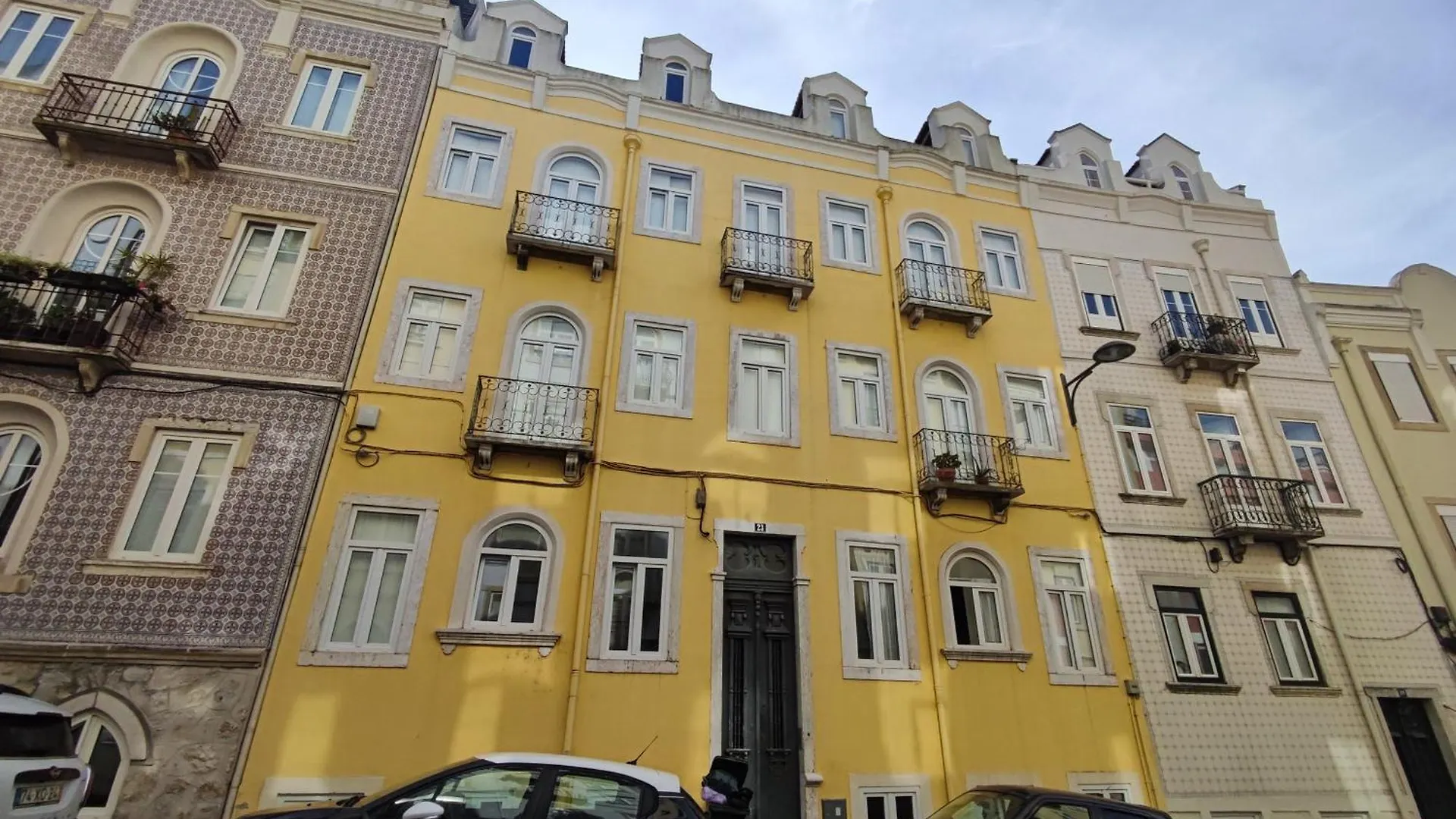 Apartment Lisbon T1 Balcony W River Views, R Cidade Cardiff, Lisbon